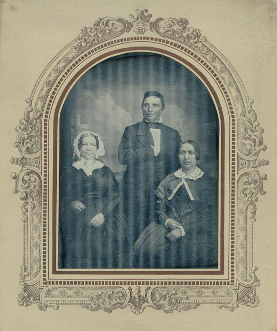 Fotografie - Barth, Heinr., 1 Daguerreotypie (Eltern & Schwester). Nach 1844.