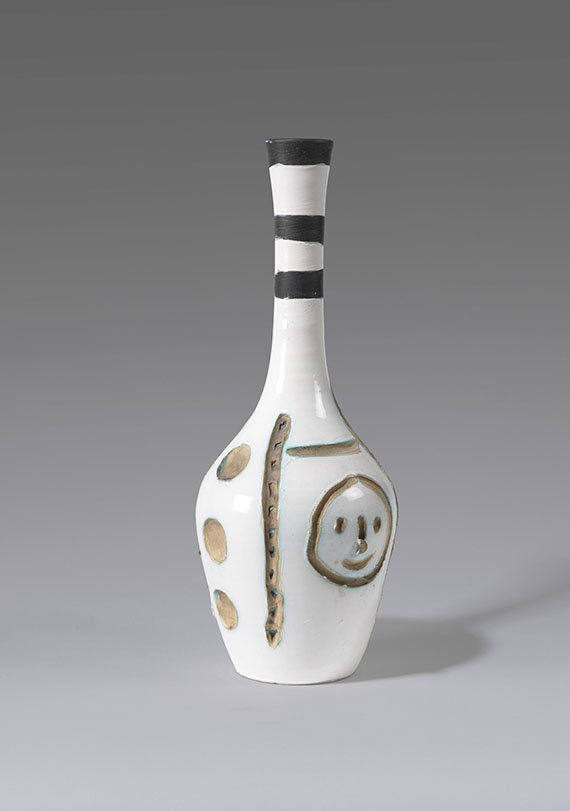 Pablo Picasso - Engraved bottle