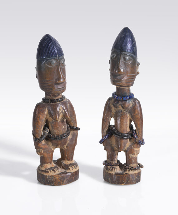  - Zwillingsfigurenpaar (ere ibeji). Yoruba, Nigeria