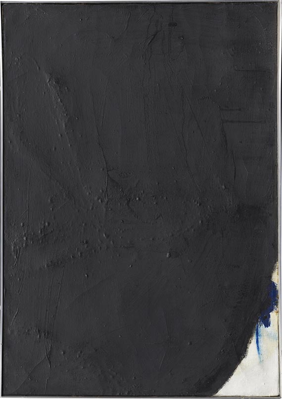 Arnulf Rainer - Schwarz auf Blau auf Weiß - Rahmenbild