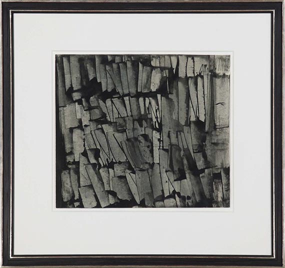 Raimund Girke - In verhaltenem Grau - Rahmenbild